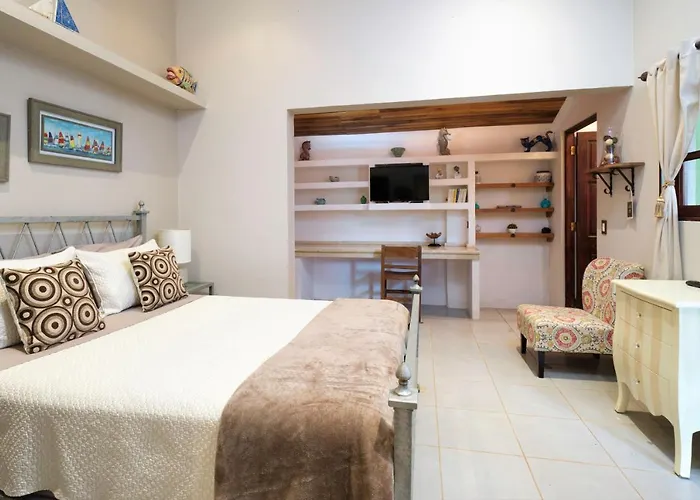 Hotel Casa Leona 3*