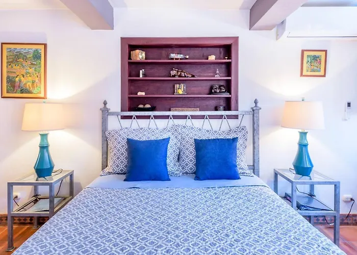 Hotel Casa Leona 3*