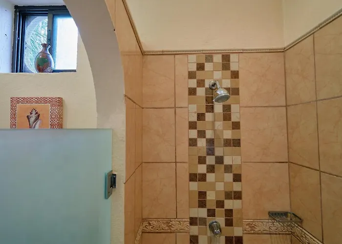 Casa Leona 3*