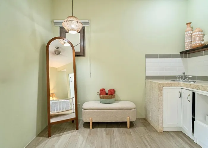 Casa Leona Hotel 3*